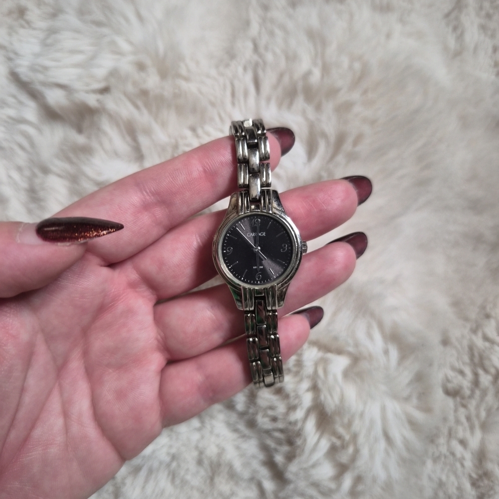 Womens Carriage Watch Ladies Silver Tone Round Face Classic Preppy Chic Timeless